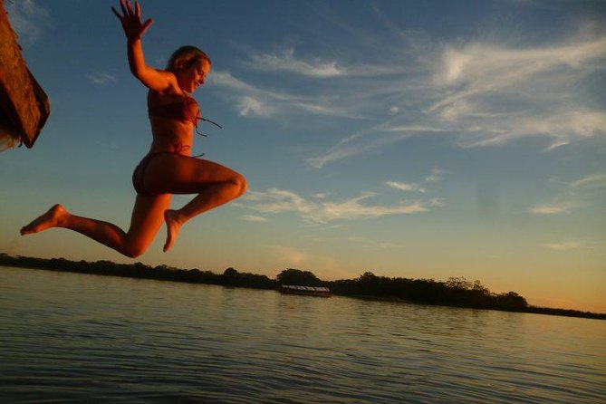 2-Day All Inclusive Guided Jungle Tour from Iquitos at Maniti Eco-Lodge - Morning markets and the ride toward Monkey Island