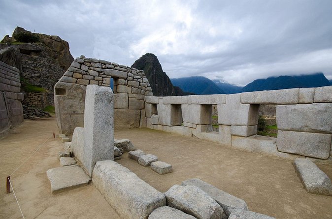 2 day hike to Machu Picchu - Aguas Calientes and the early bus