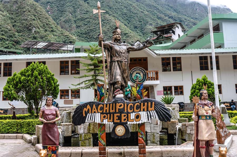 2-Day Inca Trail Hike to Machu Picchu & Panoramic Train - Wiñay Wayna, the reward for the climb