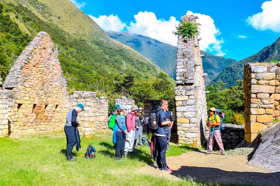 2-Day Inca Trail Hike to Machu Picchu & Panoramic Train - A 4:00 AM start in Cusco