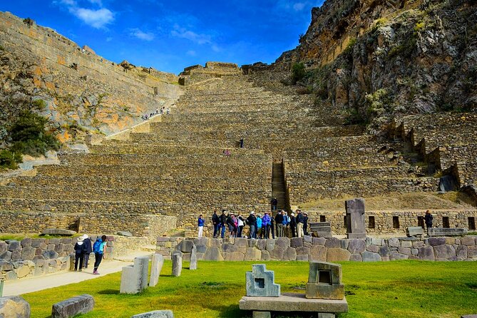 2 Day Machu Picchu & Sacred Valley Tour from Cusco /Train & Guide - The Ollantaytambo to Aguas Calientes train
