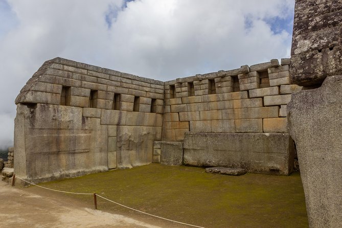 2-Day Machu Picchu Tour by Train with Salt Mines and Moray - Ollantaytambo is the day’s strongest ruin