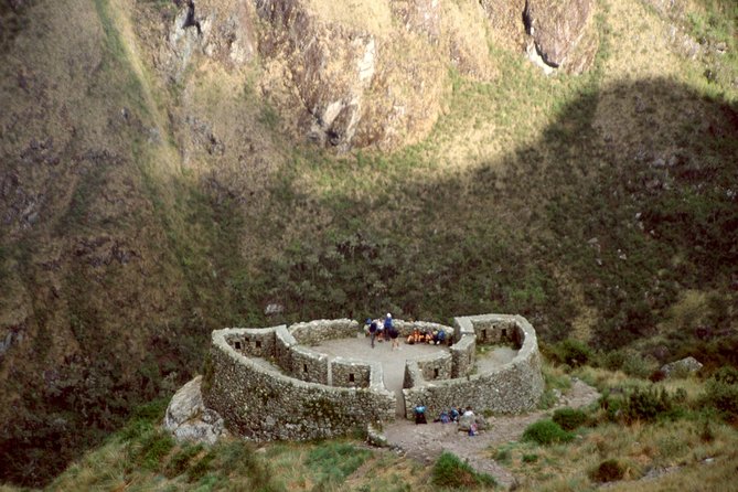 2-Day Private Short Inca Trail to Machu Picchu - Wiñaywayna, the trail’s big archaeological stop