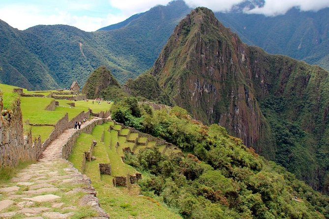 2-Day Private Short Inca Trail to Machu Picchu - How much value do you get for $598.50?