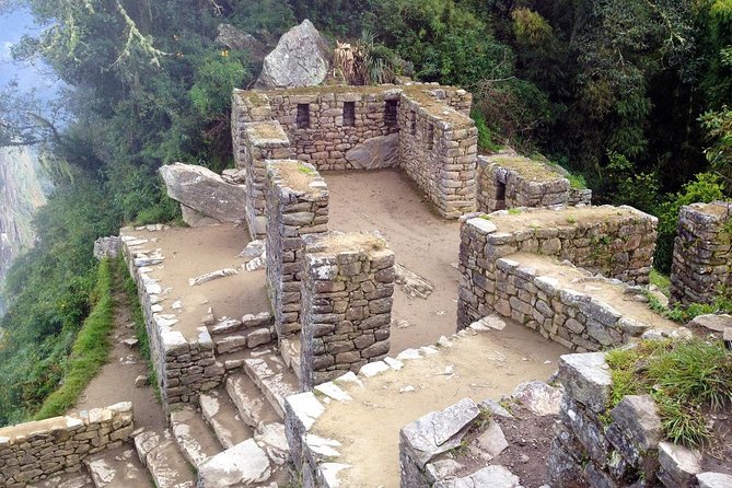 2-Day Private Short Inca Trail to Machu Picchu - Day one: from Cusco to KM104