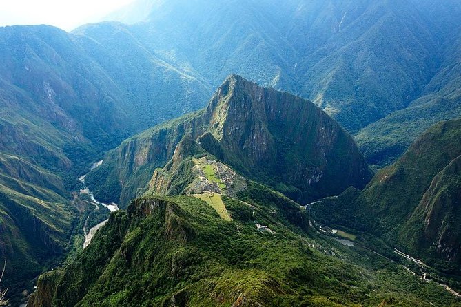 2-Day Private Tour of the Inca Trail to Machu Picchu - Chachabamba begins the walk at Km 104