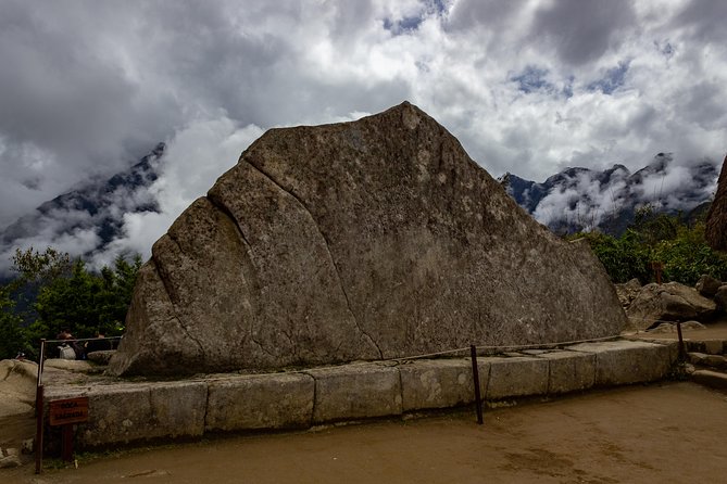 2 Day Sacred Valley Machupicchu by Vistadome Train & 4 Star Hotel - Urubamba lunch is convenient but not included