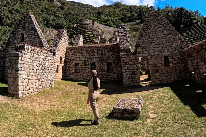 2-Day Short Inca Trail Hike to Machu Picchu - Machu Picchu on Day 2: two hours with a guide
