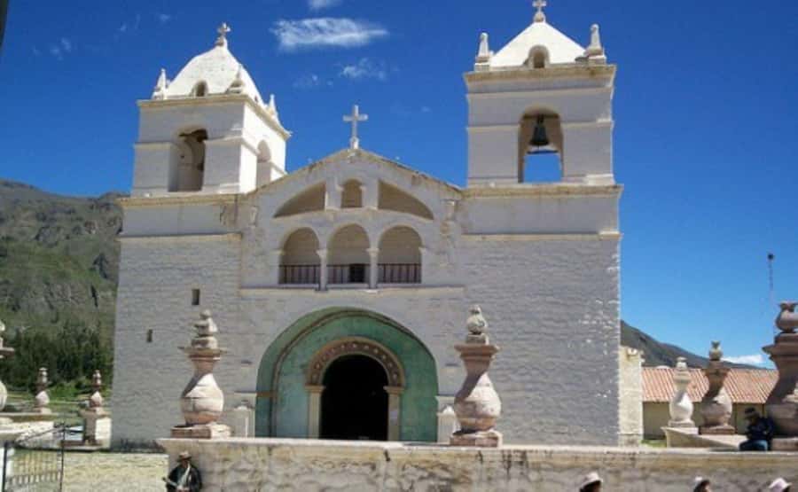 2-Day Tour Colca Canyon in Arequipa with end in Puno - What the $78 price really covers
