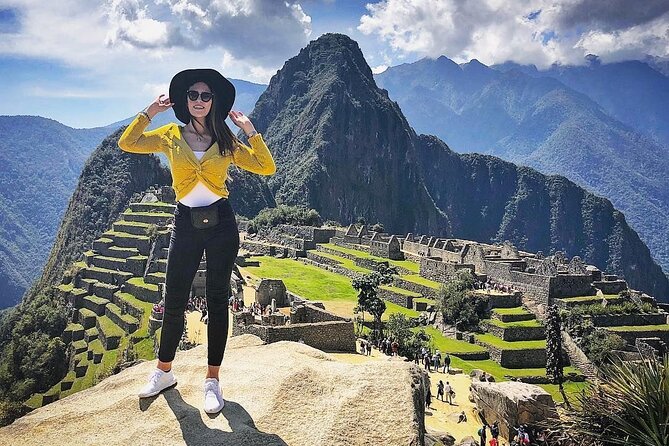 2-Day Tour Machu Picchu by Panoramic Train + Sacred Valley - Day 2: The early route to Machu Picchu