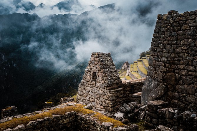 2-Day Tour: Sacred Valley and Machu Picchu by Train - The Inca Rail ride to Aguas Calientes
