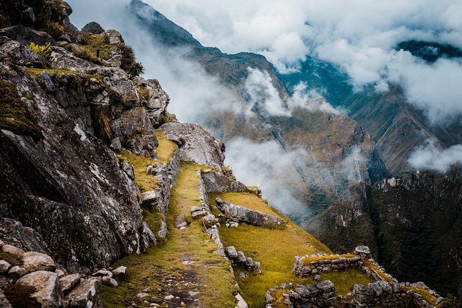 2-Day Tour: Sacred Valley and Machu Picchu by Train - Returning through Aguas Calientes and Cusco