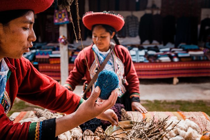 2-Day Tour: Sacred Valley and Machu Picchu by Train - Urubamba lunch: plan to pay separately