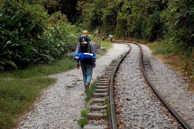 2-Day Tour to Machu Picchu by Minivan - Lunch at Hidroelectrica and the two-hour walk