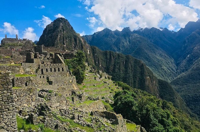 2 Day Tour to Machupicchu by Minivan - Returning to Hidroeléctrica and Cusco