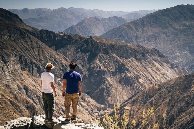 2 Days 1 Night trekking Through Colca Canyon, Private room - The 3:00 am departure from Arequipa