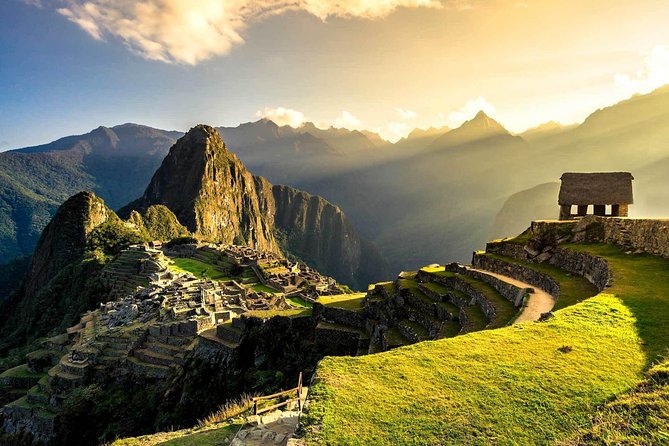 2 Days: Sacred Valley conection to MachuPicchu - Guides and the small-group advantage