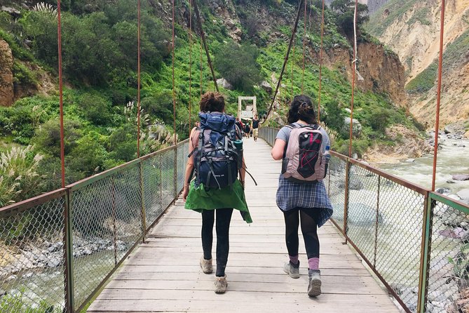 3 Day Trek Including Transfer to Puno / Colca Canyon - The 3:00 am departure from Arequipa