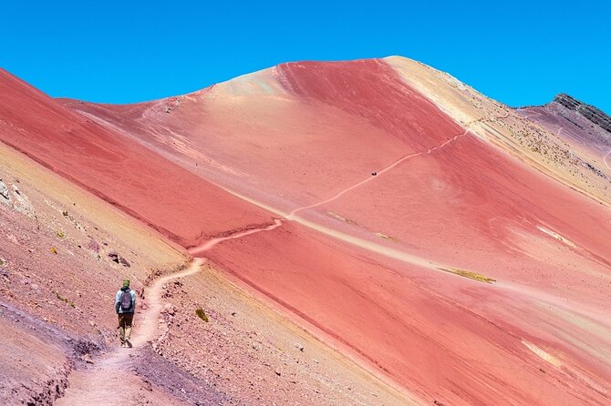 3 Days All Inclusive Ausangate to Rainbow Mountain Trek - Day 2: Puca Pass, glacial lakes, and Warmisaya