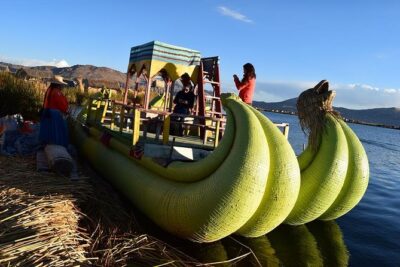 3h Boat Tour to Uros Island from Puno