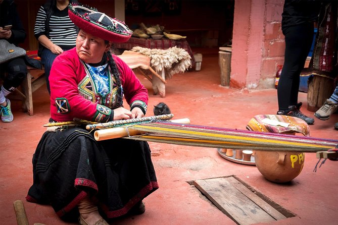 4 day - Bucketlist Cusco: Rainbow Mtn, Machu Picchu, Sacred Valley, Humantay - Guides, drivers, and the small-group advantage