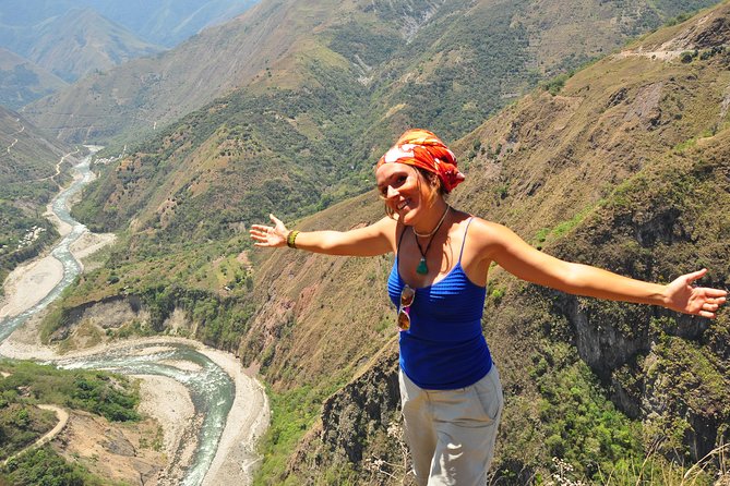 4-Day Jungle Adventure to Machu Picchu: Biking, Ziplining, Rafting and Hiking - Day 2: A jungle hike and Santa Teresa hot springs