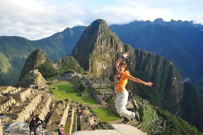 4-Day Lares Trek to Machu Picchu from Cusco - Day 2: Crossing 4,400-meter Ipsayccocha Pass