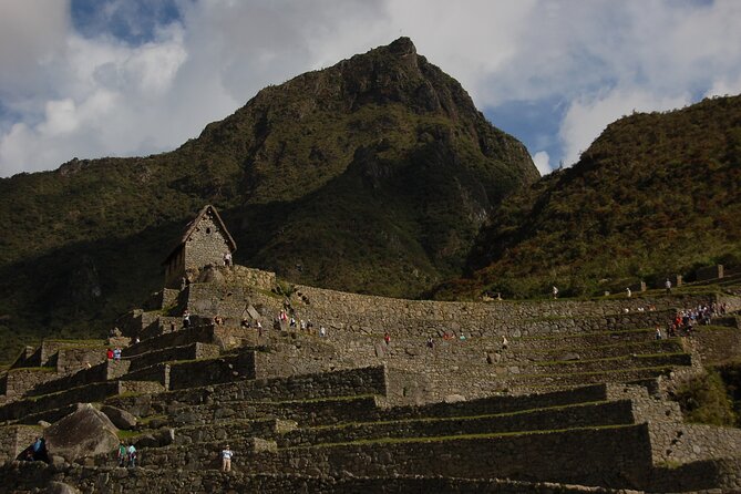 4-Day Private Tour in Cusco Sacred Valley and Machupicchu - Day 1: Four ruins above Cusco and Qorikancha