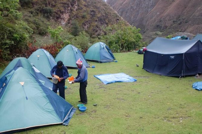 4-Day Salkantay Trek to Machu Picchu - Food, camping, and the support team