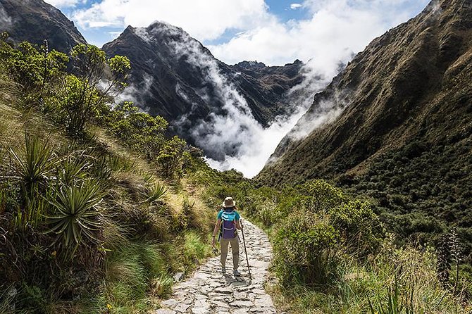 4-Day Trek to Machu Picchu Through the Inca Trail - Day 2: Dead Woman’s Pass at 4,215 meters
