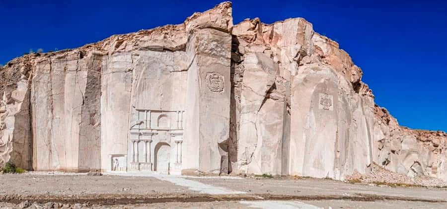 4-hour excursion: Ruta del Sillar with Hiking in Culebrillas - Añashuayco Quarry: stone, labor, and a giant carving