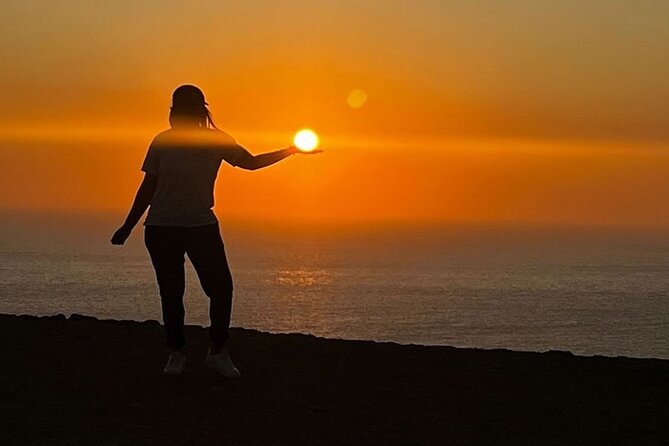 4 Hrs GOLDEN SHADOWS TREK in Paracas National Reserve - The trek through cliffs and open coastal views