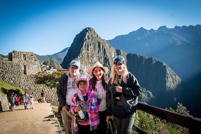 7-Day Private Guided Sacred Valley Cusco and Machu Picchu Tour - Key points at a glance