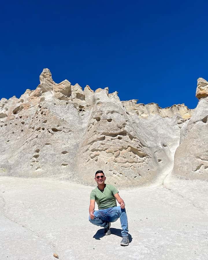 Adventure Day in Arequipa: Pillones Waterfall + Rock Forest - Vicuñas and volcanoes in Salinas and Aguada Blanca