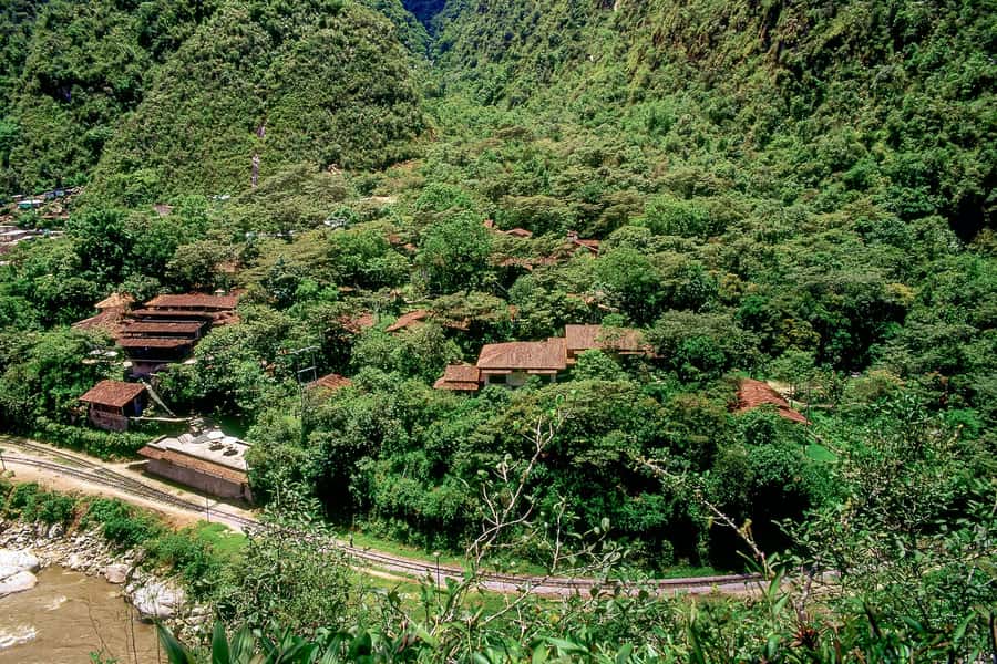 Aguas Calientes: Lunch at Cafe Inkaterra Restaurant - Finding Café Inkaterra near the train station