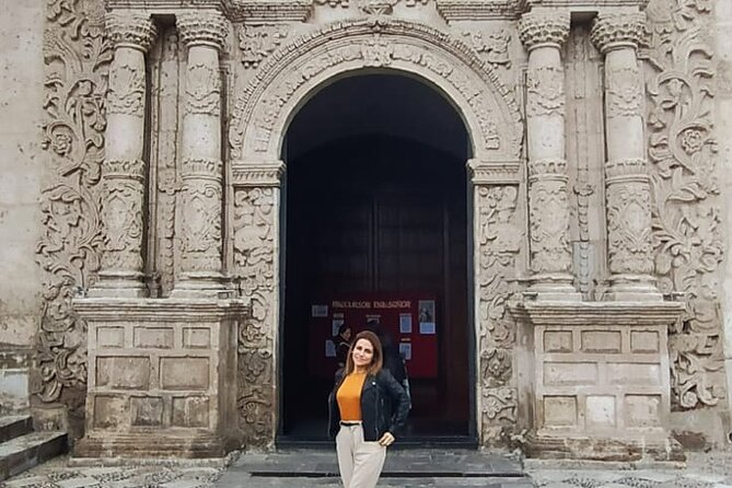 Airport pick up and City Tour (PRIVATE TOUR) - Plaza de Armas and the best central view