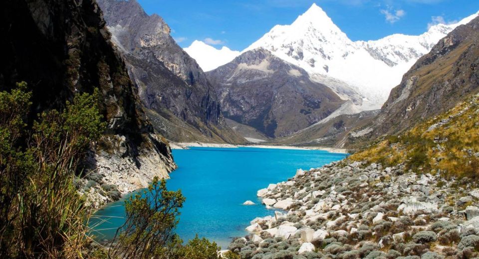 Ancash: Trekking to Paron Lagoon with Entrance | Full day| - The 40-minute climb to the upper viewpoint