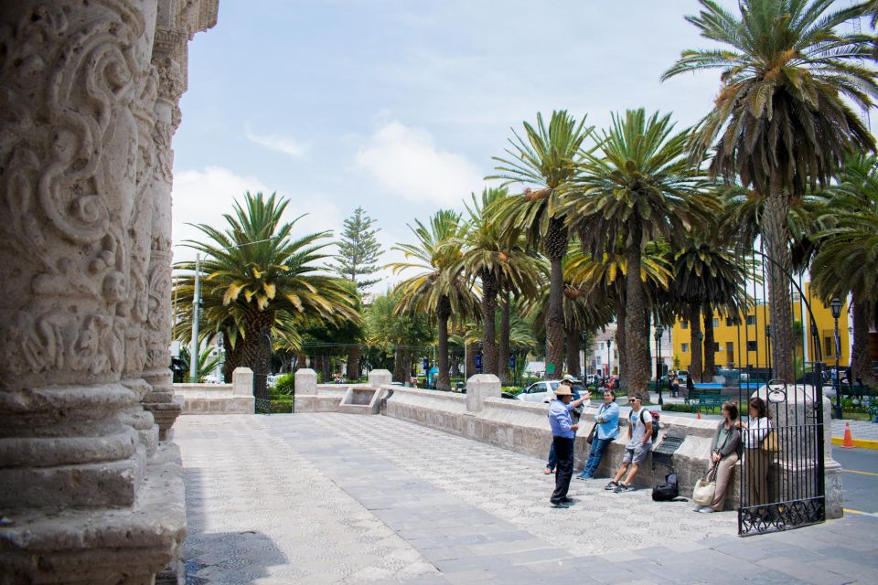 Arequipa: City and Countryside Panoramic Bus Tour - Incalpaca: useful shopping or an unwanted sales stop