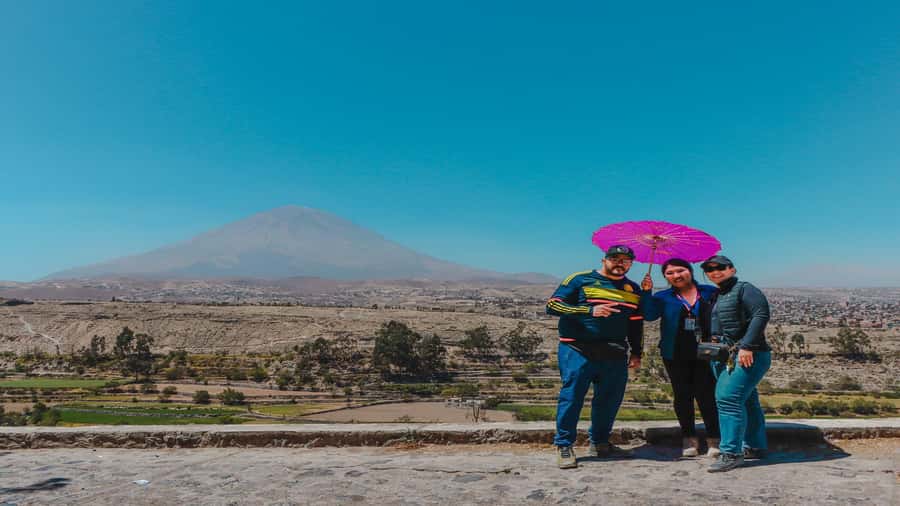 Arequipa: City and Countryside Panoramic Bus Tour - Yanahuara: arches, ashlar, and three volcanoes