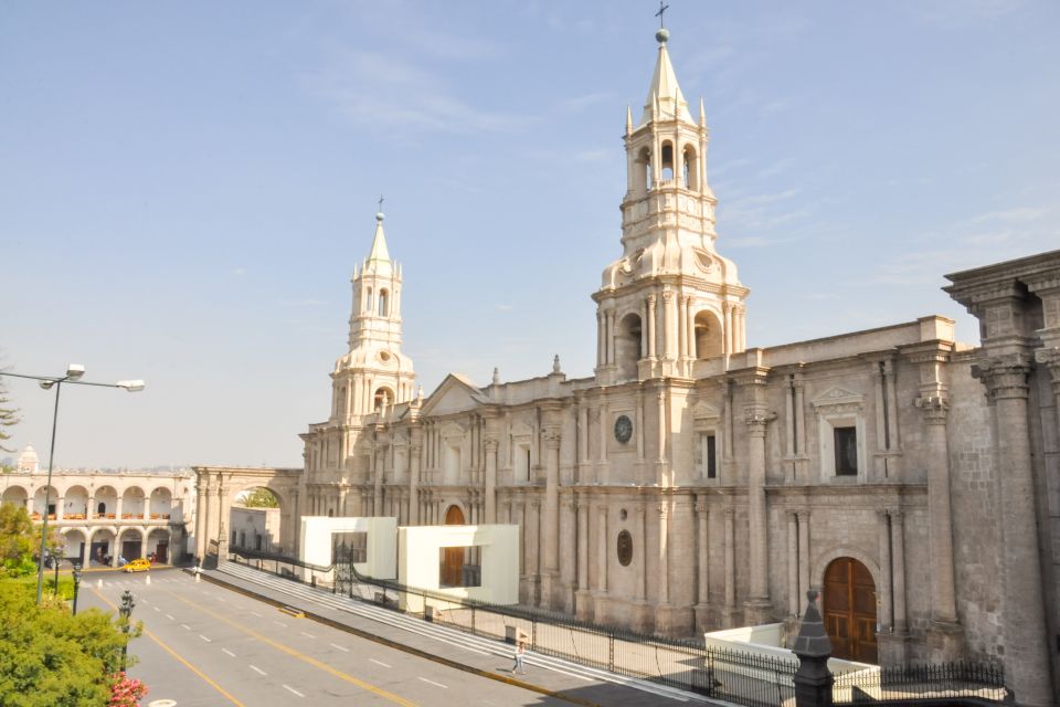 Arequipa: City Tour and Santa Catalina Monastery - What the $70 price really includes