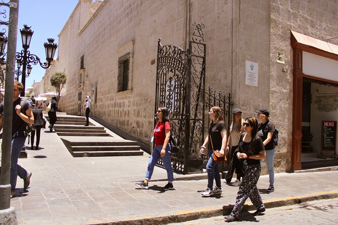 Arequipa Food Tour: Ancestral Cuisine & City Tour - Local restaurants and the meal between stops