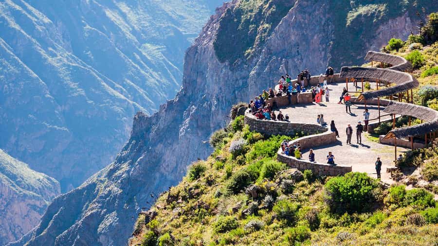 Arequipa: Fullday Colca Canyon + Lunch + Transfer to Puno - Breakfast in Chivay after the overnight start