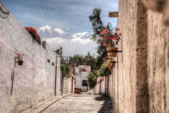 Arequipa, Historic and Colonial City and Santa Catalina Monastery - Church of the Society of Jesus and the San Ignacio Chapel