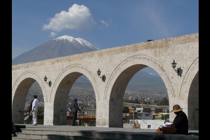 Arequipa Panoramic bus tour - Plaza de Armas and the historic center