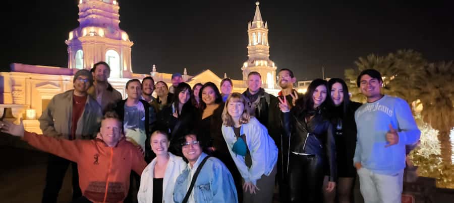 Arequipa: Pub Crawl with Skip-The-Line Access and Drinks - Starting beneath Arequipa Cathedral at 9 PM