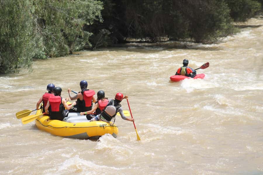 Arequipa: Rafting on the Chili River | Full adrenaline | - Meeting up and riding to the river base