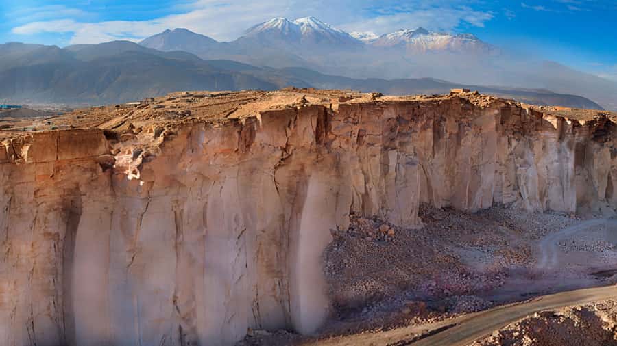 Arequipa: The White City Origins – Sillar Route Half Day - Walking Through Culebrillas Ravine