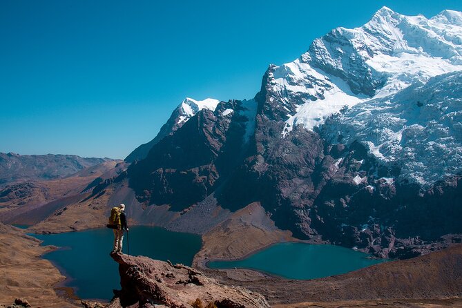 Ausangate and Rainbow Mountain Trek – 3 Days / 2 Nights - Day 3: Reaching Vinicunca before the crowds