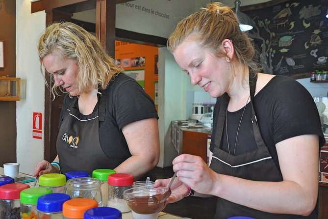 Bean-to-Bar Chocolate Workshop in ChocoMuseo Ollantaytambo - Inside the bean-to-bar lesson