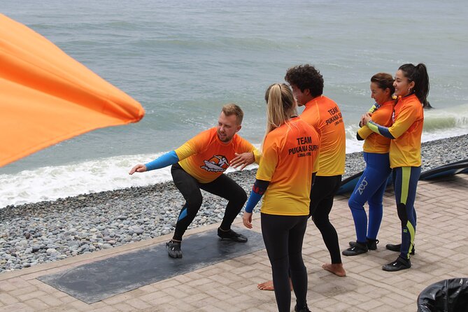 Beginner Surf Lesson in Lima, Perú - Equipment, changing, and the small practical details